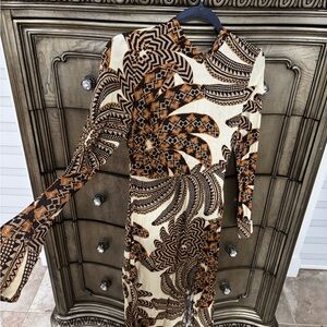 FARM RIO. 
Elegant Brown Patterned Dress